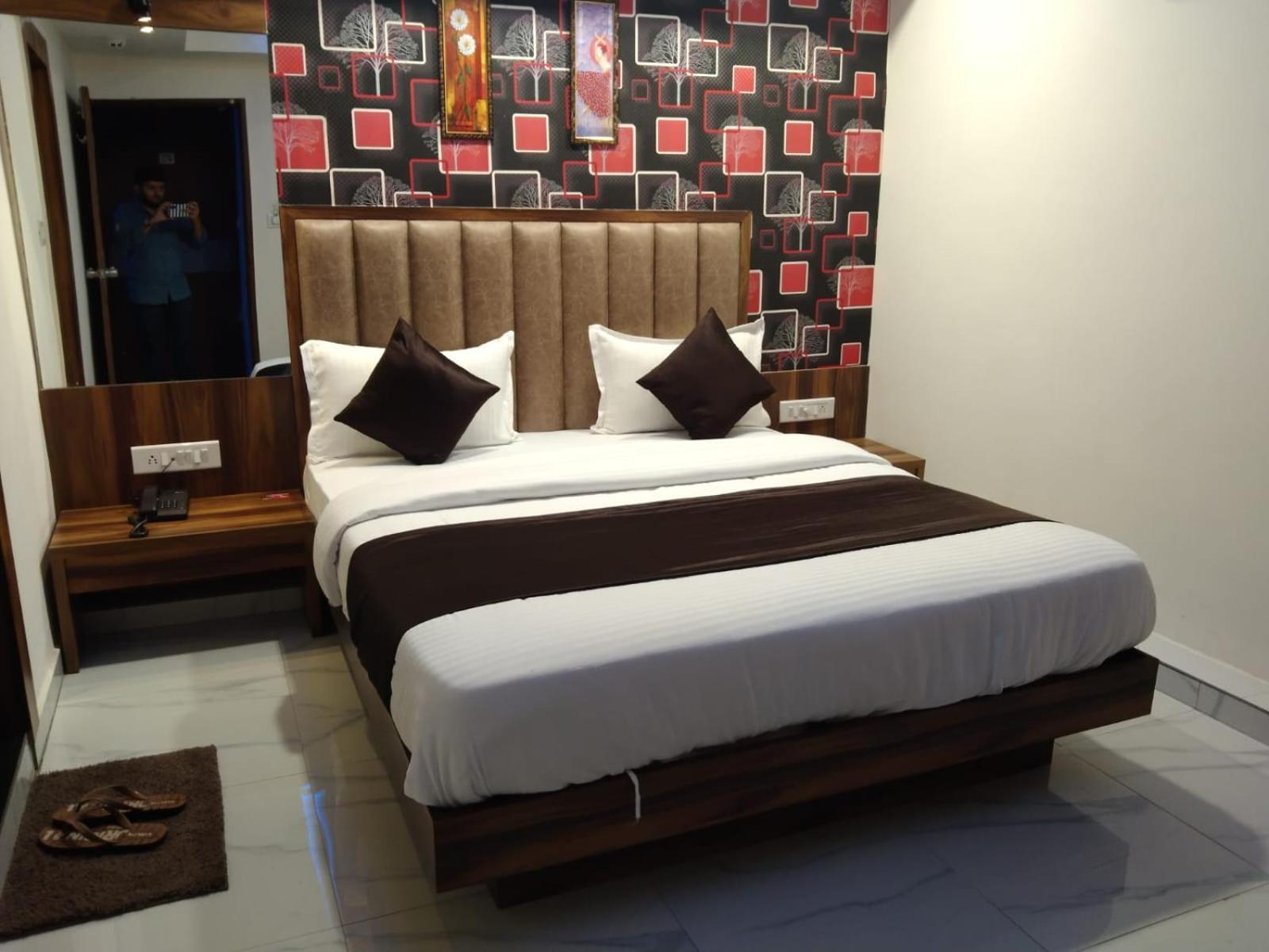 Hotel Sun Shine Ahmedabad Exterior foto